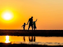 Marsala: figli affidati al padre e la moglie paga gli alimenti