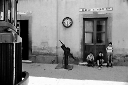 Giovanni Chiaramonte e la sua "Ultima Sicilia": «La fotografia trasforma l'istante in permanenza»