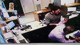 Palermo, rapinavano banche: arrestati due giovani