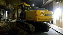 Aci Castello, bancomat lasciato in strada: rapinatori rompono per errore escavatore