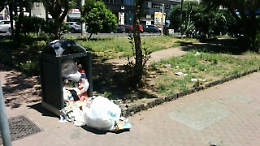 Immagine di ordinario degrado cittadino da piazza Ariosto a Catania