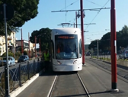 Palermo, lancio di pietre contro vetri del tram