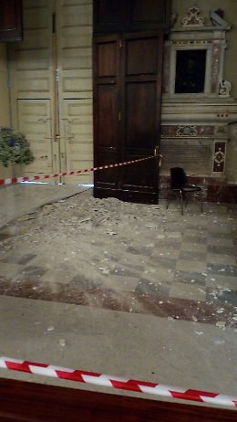 Crollo intonaco cattedrale di Acireale: i feriti, i calcinacci, i soccorsi