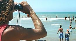 L'estate al mare in crisi ma non in Sicilia mentre si trasforma l'esercito dei bagnini