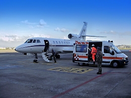Neonata in pericolo di vita da Catania a Roma con volo aeronautica