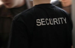 Criminalità e movida, l'intervista al "buttafuori": «Nei locali security a doppio binario»