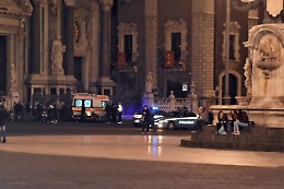 Catania, occupato il Duomo: «Dateci una casa e un lavoro oppure restiamo»