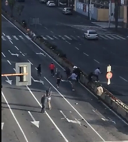 Catania, "giro di vite" su lavavetri dopo rissa al semaforo di via Giuffrida