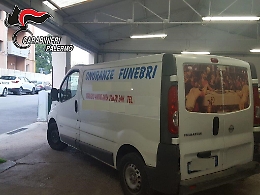 Palermo, tentano rapina con un furgone delle onoranze funebri: arrestati