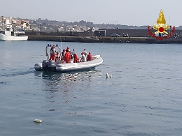 Riprese ricerche sub disperso nel mare di Aci Trezza