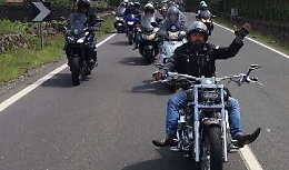 Motoraduno "ViniMilo", carovana sui fianchi  dell'Etna senza tralasciare degustazioni...