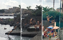 Il tuffo da paura a San Giovanni li Cuti scatena sui social la liscìa catanese