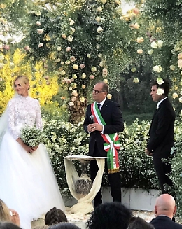 Ferragnez, caos di curiosi sulla Statale: ma il sì è sui social