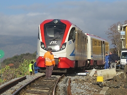 Grave ma stabile il ragazzo investito dal treno a Paternò