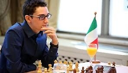 Scacchi, il "siciliano" Fabiano Caruana prova a vincere il Mondiale