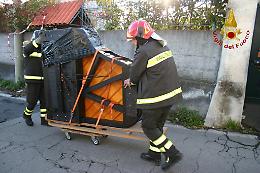 Terremoto, per pianista cieco vigili del fuoco "eroi": «Hanno salvato miei beni più preziosi»