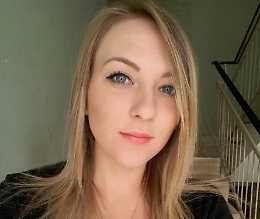 Parigi, "Angela non perderà la gamba"
La Sicilia ha pregato e fatto tifo per lei