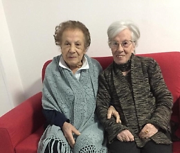Catania, il tuffo al cuore di Giovanna e Pina: le due "amichette" si ritrovano ottant'anni dopo....