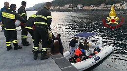 Disperso, vigili del fuoco recuperano giubbotto in mare: ma non è di Enrico
