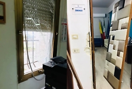 Danni nel municipio di Petrosino, sindaco: «Abbiamo avuto visite»