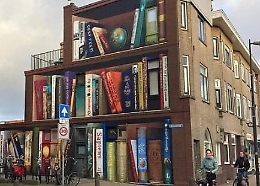 "Una casa senza libri  è come una stanza senza finestre".