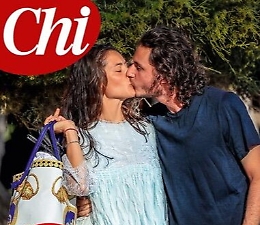 Marica Pellegrinelli, per l' ex di Ramazzotti primo bacio pubblico con il nuovo amore