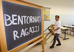 Si torna a scuola, ma in Sicilia sono andati via 12.000 studenti
