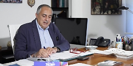 Palermo, indennità raddoppiate a sindaco e consiglieri: c'è il sì del Consiglio comunale