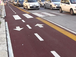 Alcamo, negoziante contrario alla pista ciclabile aggredisce assessore