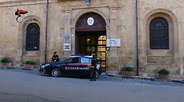 Denunciato per porto di arma bianca un 25enne favarese