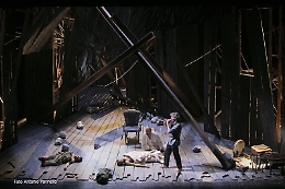 Catania, intesa fra Scuola Edile e Teatro Stabile
«Spazi gratuiti per costruire le scenografie»