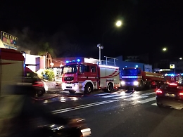 Paura a Catania per un incendio divampato in uno dei negozi cinesi di viale V. Veneto
