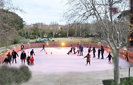 Una pista di pattinaggio su ghiaccio a Villa Bonfiglio