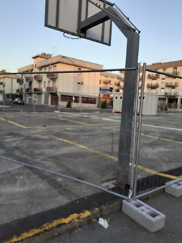 Lentini (SR): piazzetta di via Agatocle preclusa ai cittadini