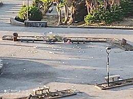 Catania: piazza Europa presa d'assalto di notte