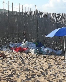 Catania: inciviltà alla Playa