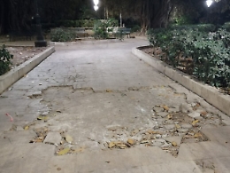 Siracusa - Ortigia. Giardino Aretusa in stato d'abbandono