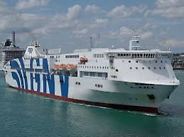 Odissea dei passeggeri sulla GNV Splendid partita da Palermo e arrivata a Civitavecchia con sei ore di ritardo