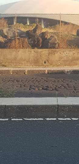 Nesima: manto stradale da rifare in zona Lineri