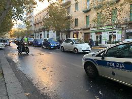 Catania: camion della spazzatura perde olio, caos in viale Veneto