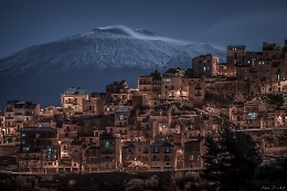 Veduta notturna dell'Etna