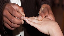 Messina, i wedding planner dei migranti: un matrimonio falso (con permesso di soggiorno vero) costava 12.000 €