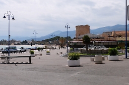 Covid, regole anti-assembramento a Palermo: Orlando firma ordinanza