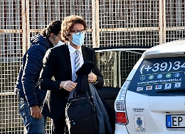 Gregoretti, battaglia tra ex ministri: Toninelli accusa Salvini, lui: «Tu dormivi?»