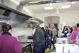 Noto, si finge eremita e ruba i soldi della mensa dei poveri