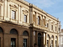 Telefoni, auto e immobili, altri “tagli” del Comune