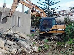 Mano dura sull'abusivismo edilizio: la Procura della Repubblica di Agrigento avvia la maxi-operazione demolizioni