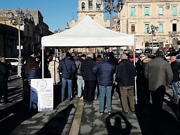 Lentini, mobilitazione e firme contro la discarica