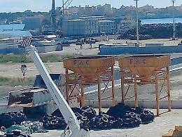 Augusta, anche i sindaci in piazza