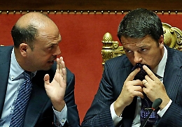 M5s: «Indecente il baratto della Sicilia tra Pd-Alfano»